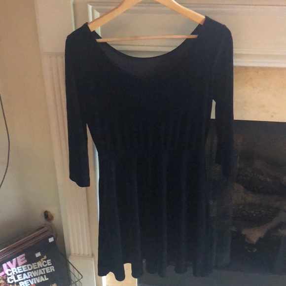 ❗️PRICE DROP❗️Velvet cocktail dress size large - Picture 3 of 4